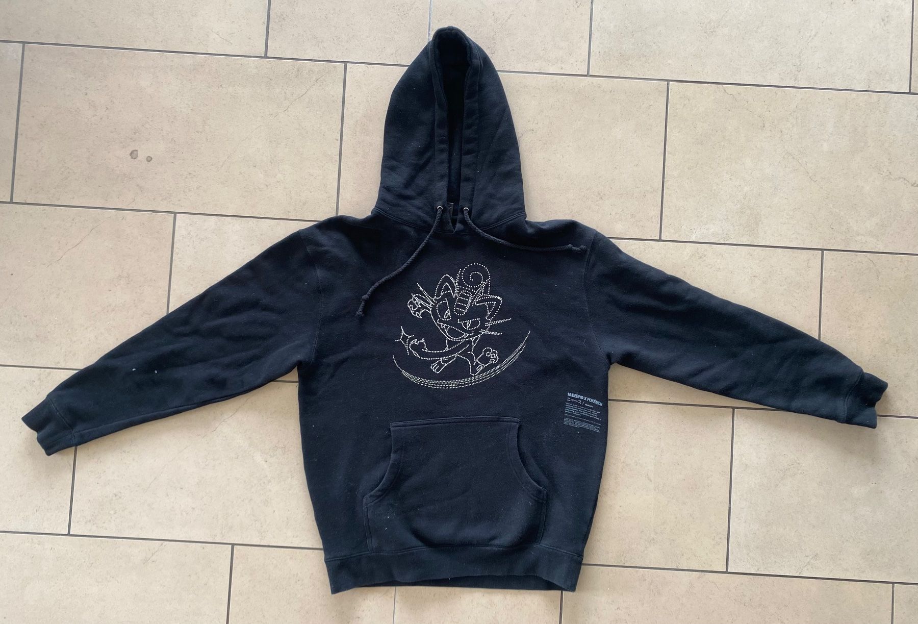 Pullover & Sweatshirts: 10 DEEP x Pokemon Mauzi Pullover schwarz M – Gebraucht aus Lachen SZ von derMensch1111 1