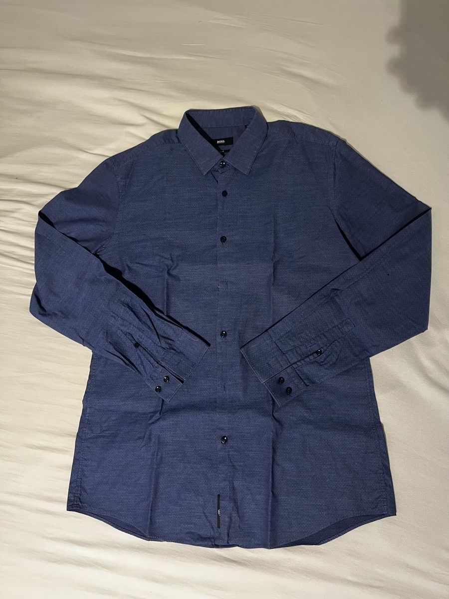 Hugo Boss Hemden: Hugo Boss Hemd  – Gebraucht aus Kaltbrunn von schnoggele