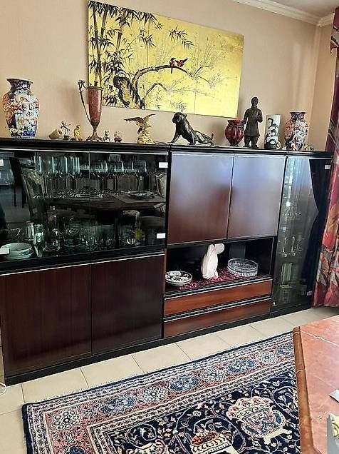 Credenze: Buffet-vaisselier-vitrine    design italien haut palissandre – Usato da PULLY venduto da RAPHAEL1953