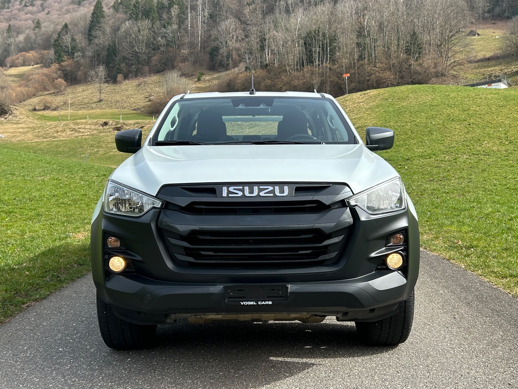 Isuzu Autos: ISUZU D-MAX 1.9 CrewCab N60FF 4x4 AT – Gebraucht aus Escholzmatt von schweizer007 1