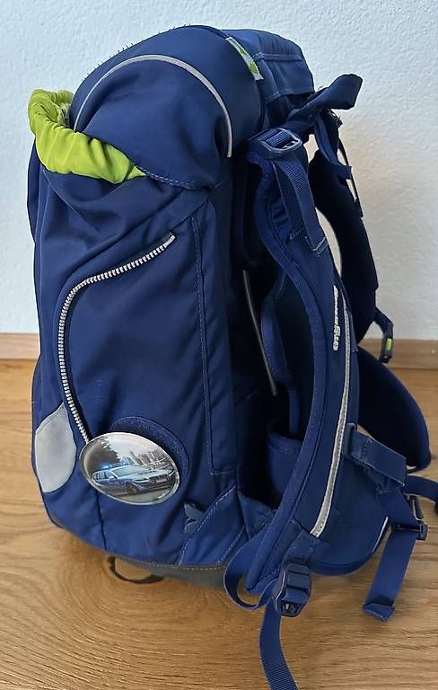 Equipement de magasin & Foires: Ergobag Schulthek Schulrucksack mit Kletties – D'occasion à Männedorf par han_5vkz 2