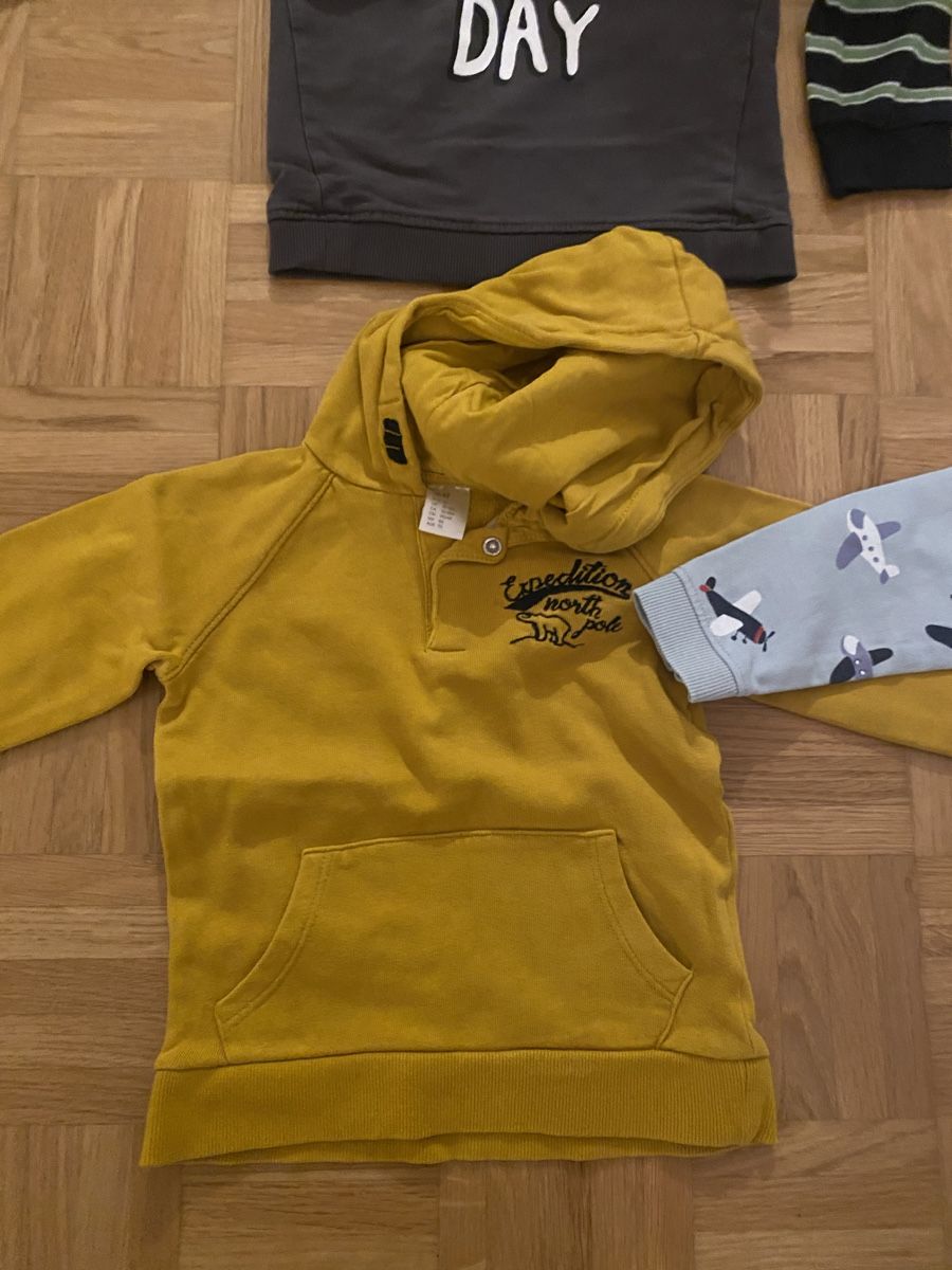 Hemden, T-Shirts & Polos: Kinder T-Shirt Langarm Grösse 86 – Gebraucht aus Zürich von zd_1965 4