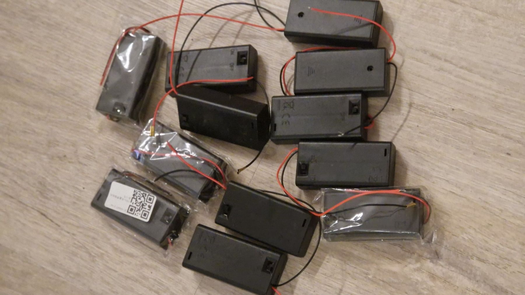 Alimentazione elettrica: Batteriehalter 2x AA – Usato da Bätterkinden venduto da Penny_Jardin