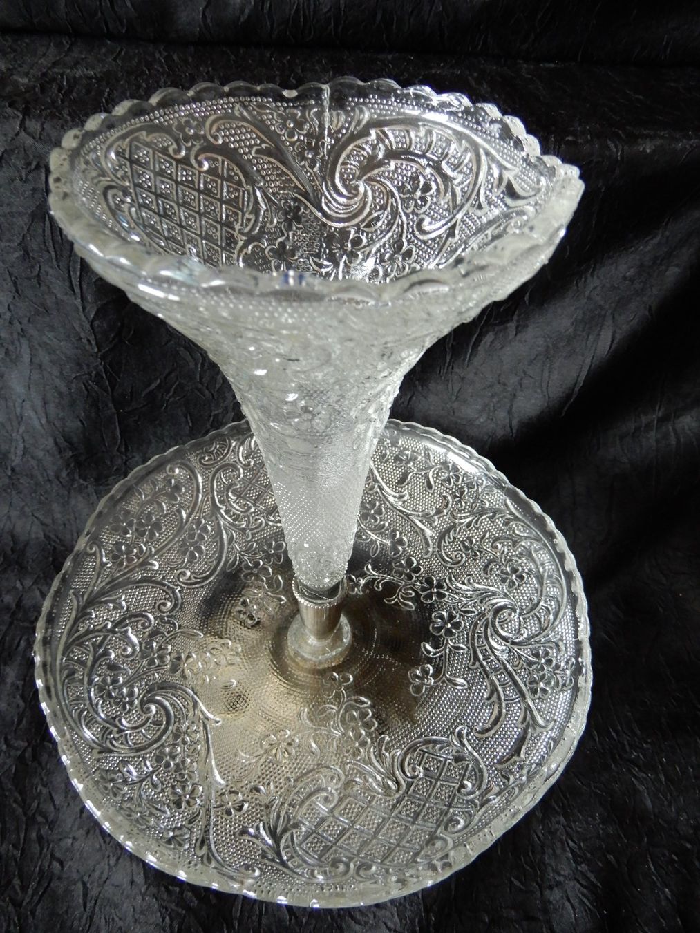 Vasi & Recipienti: Antiker Tafelaufsatz mit Einsteckvase Jugendstil – Usato da Senèdes venduto da Mutzli52