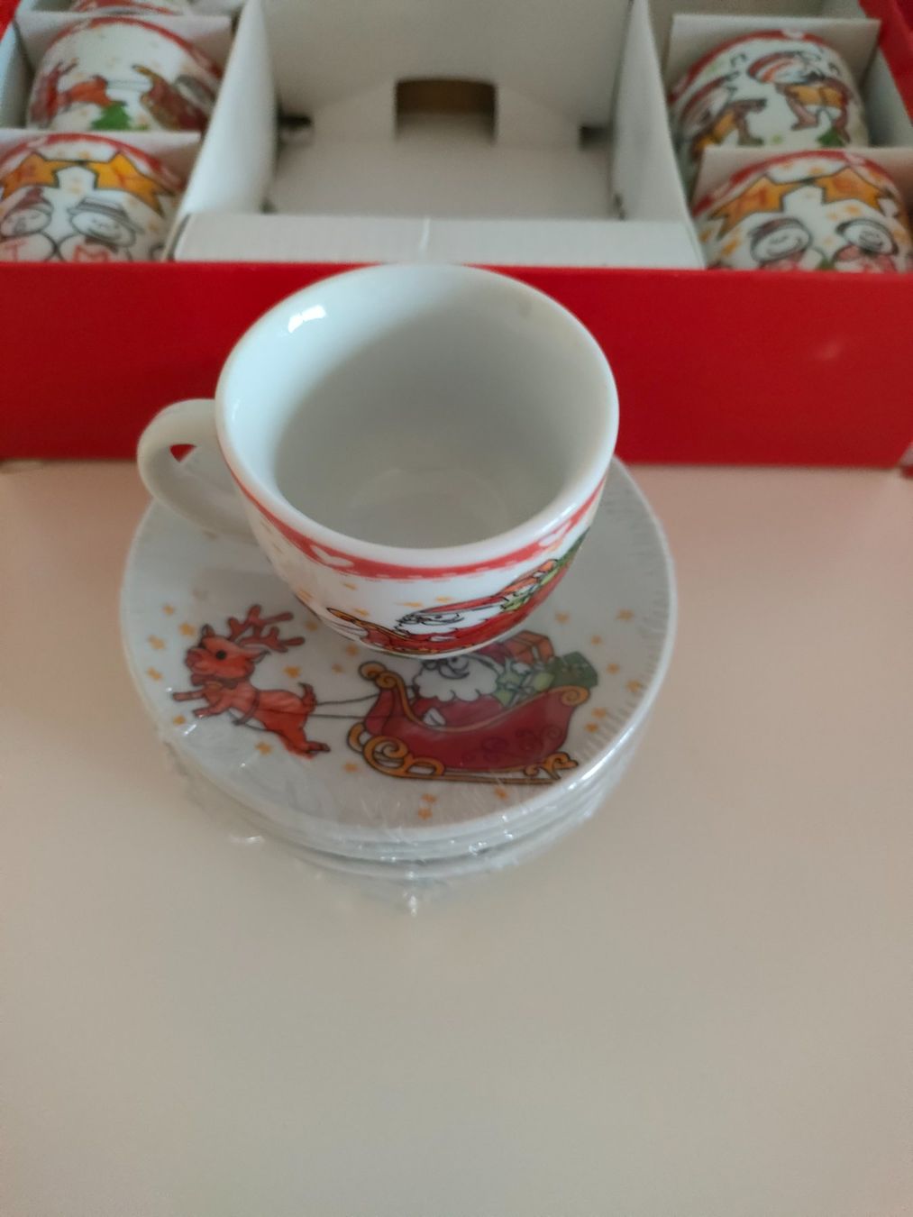Set di piatti: Wunderschönes 12-teiliges Espresso&Tee Set mit Xmas Muster – Nuovo e nell'imballaggio originale da Dietikon venduto da MJ_Sporting 7