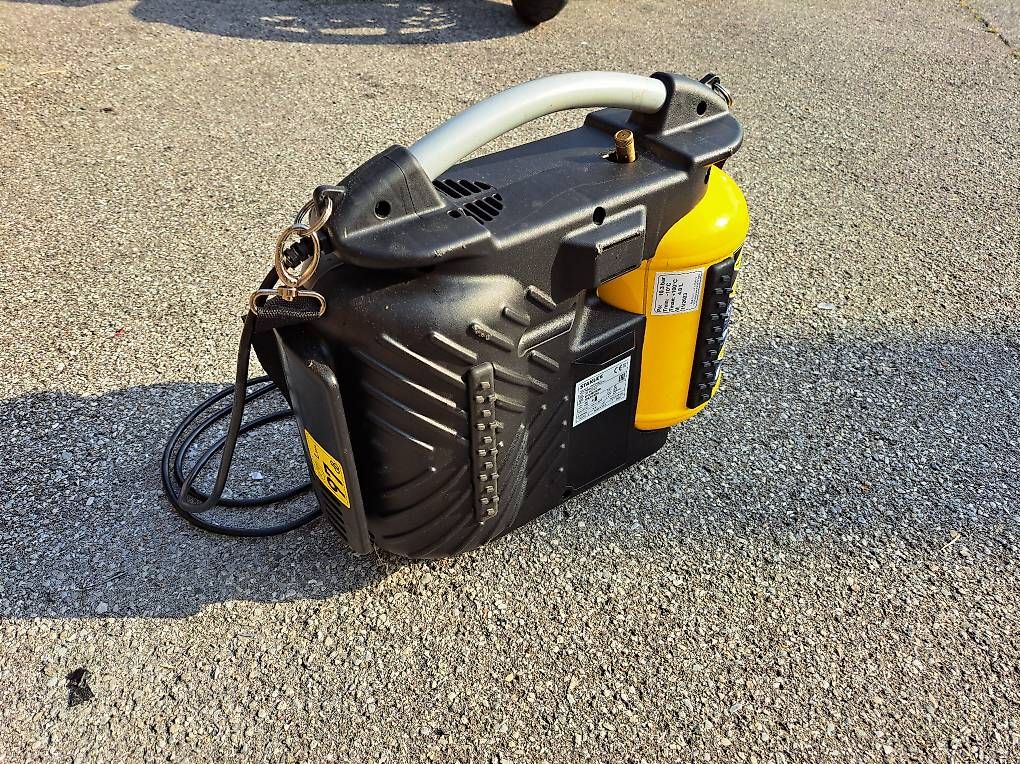 Compressori: Compressor air STANLAY 5L 1.5 HP 10BAR – Usato da Sigirino venduto da and_kgv7 1