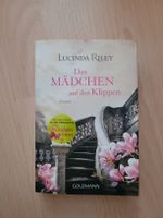 das Mädchen auf den Klippen