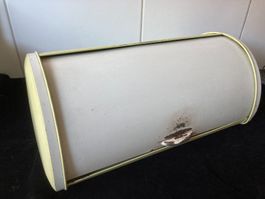 alter Brot - Schrank aus den 50 iger