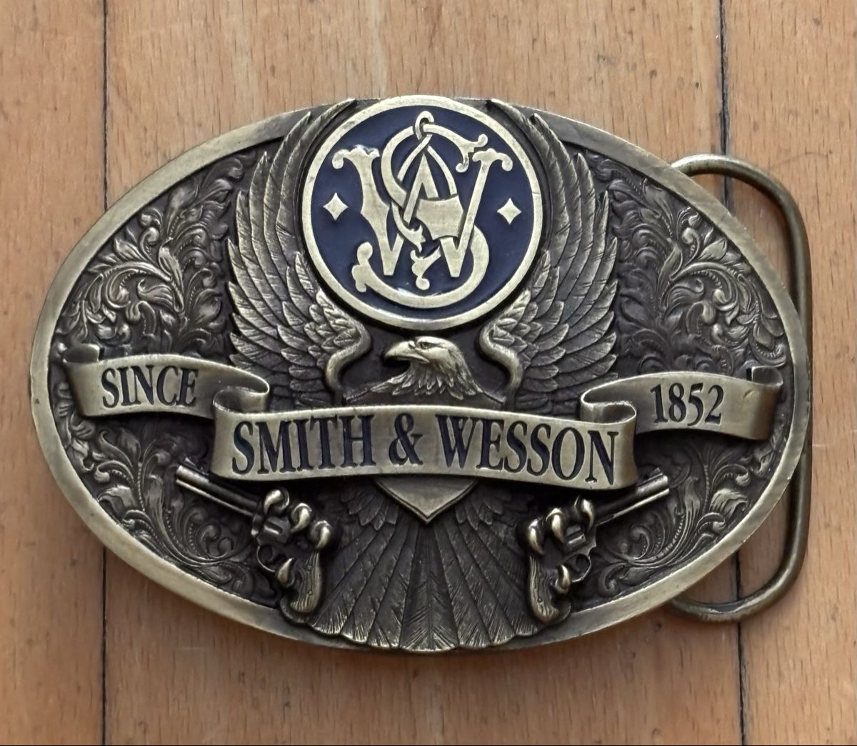 Gürtelschnallen: Smith & Wesson Gürtelschnalle  – Gebraucht aus Egg b. Zürich von Luckybilly