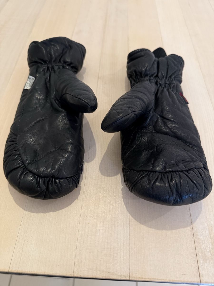 Handschuhe & Handstulpen: Warme Lederfäustlinge, Grösse 6 in schwarz – Gebraucht aus Weiningen ZH von mad_t6dx 1