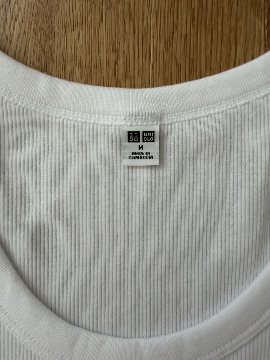 Top: Uniqlo - Top, Gr. S – Usato da Interlaken venduto da fbnscl 1