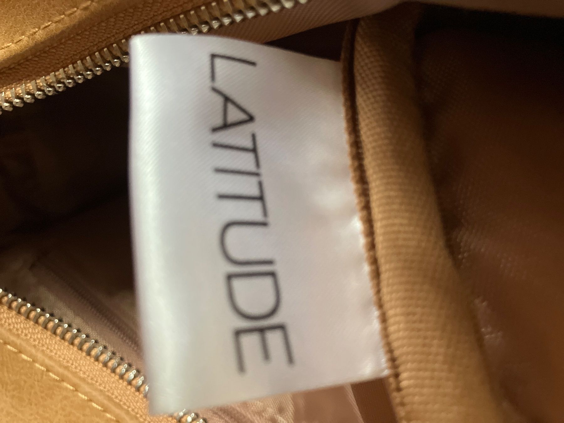 Custodie per cosmetici: Praktische Kosmetiktasche, hellbraun, NEU – Usato da Unterägeri venduto da Bettsofa123 3