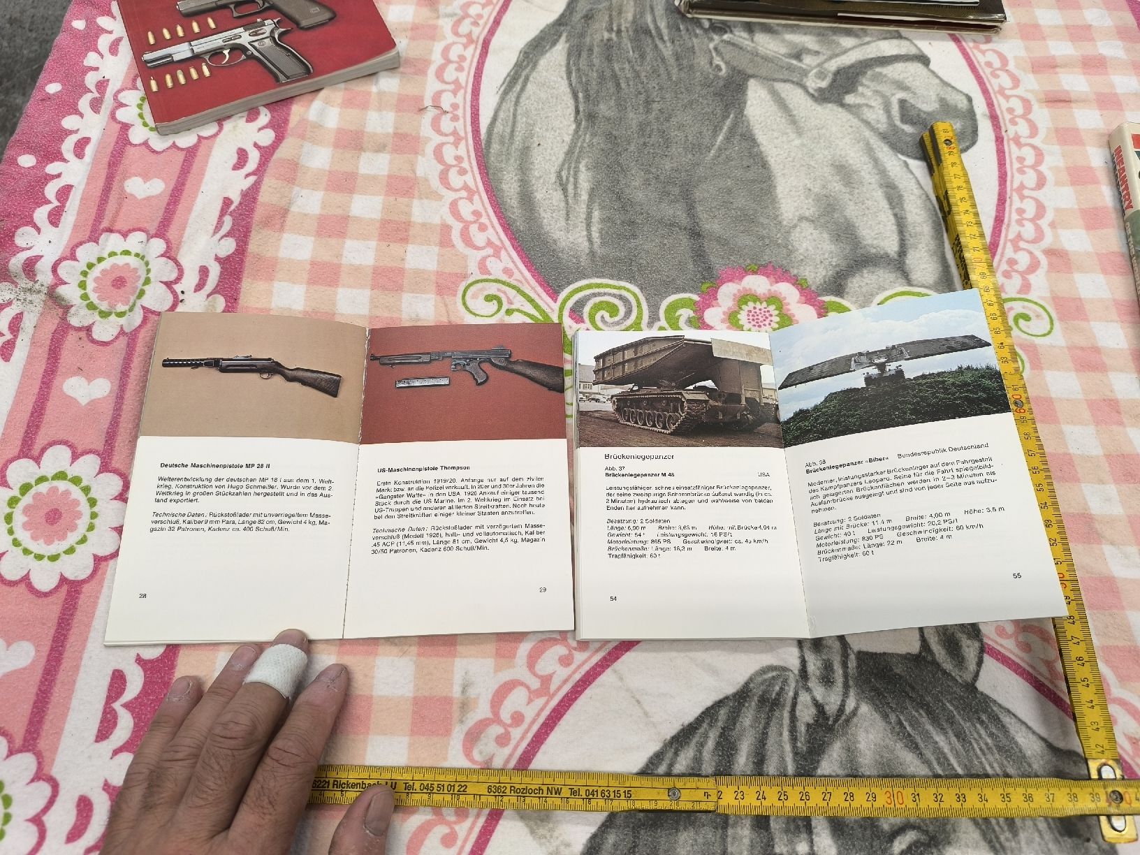 Bücher: Buch... Hand-feuerwaffen / Moderne Panzer – Gebraucht aus Cama von anto_a 5