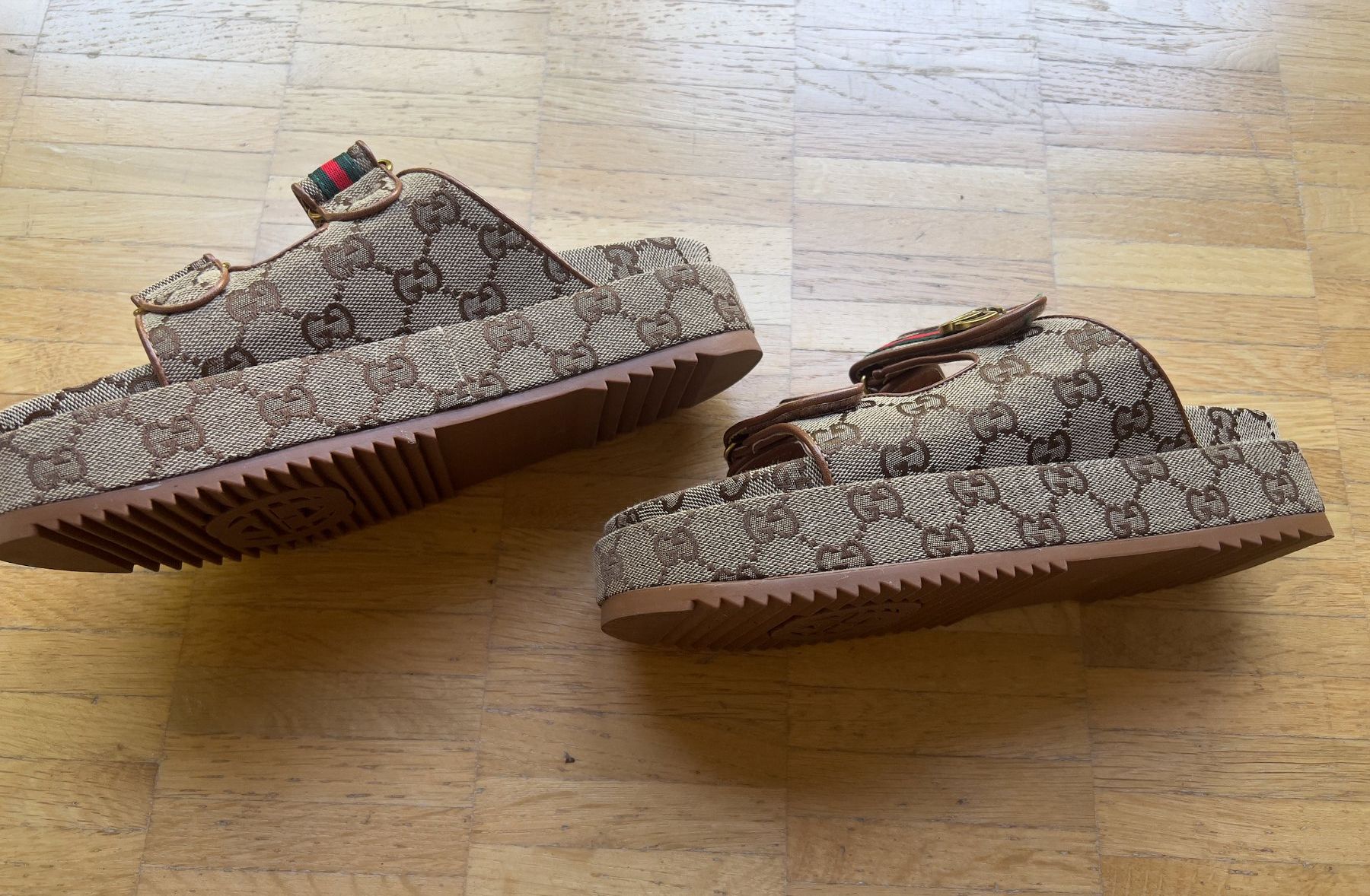 Gucci Scarpe da donna: Plateau-Sandalen – Nuovo (secondo la descrizione) da Zürich venduto da Naebeli 5