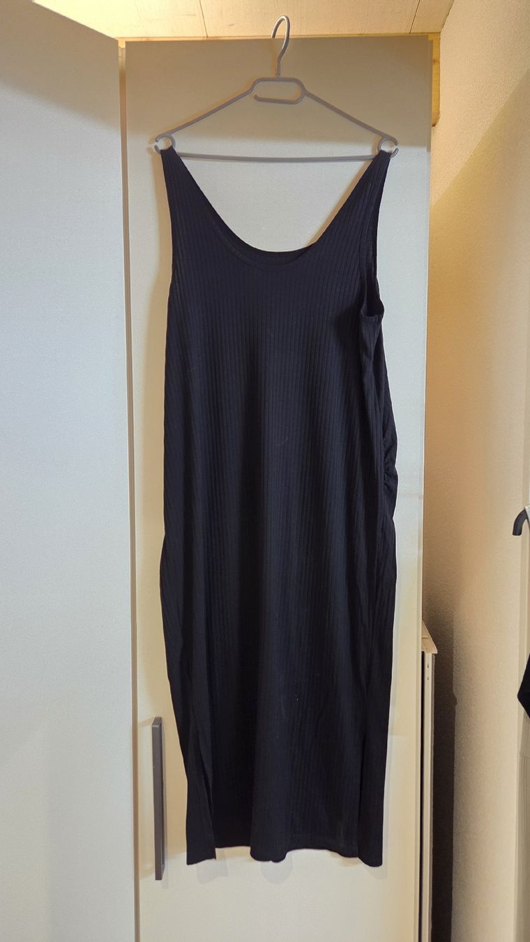Lots de vêtements: Umstands Sommerkleider XXL – D'occasion à Guntmadingen par Turnschneehase 3
