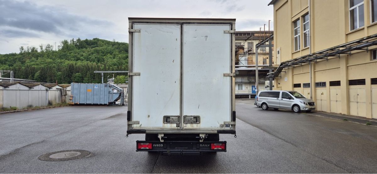 Iveco Veicoli commerciali: Iveco 35S16 Daily Kastenwagen – Usato da Bülach venduto da _milziv 8