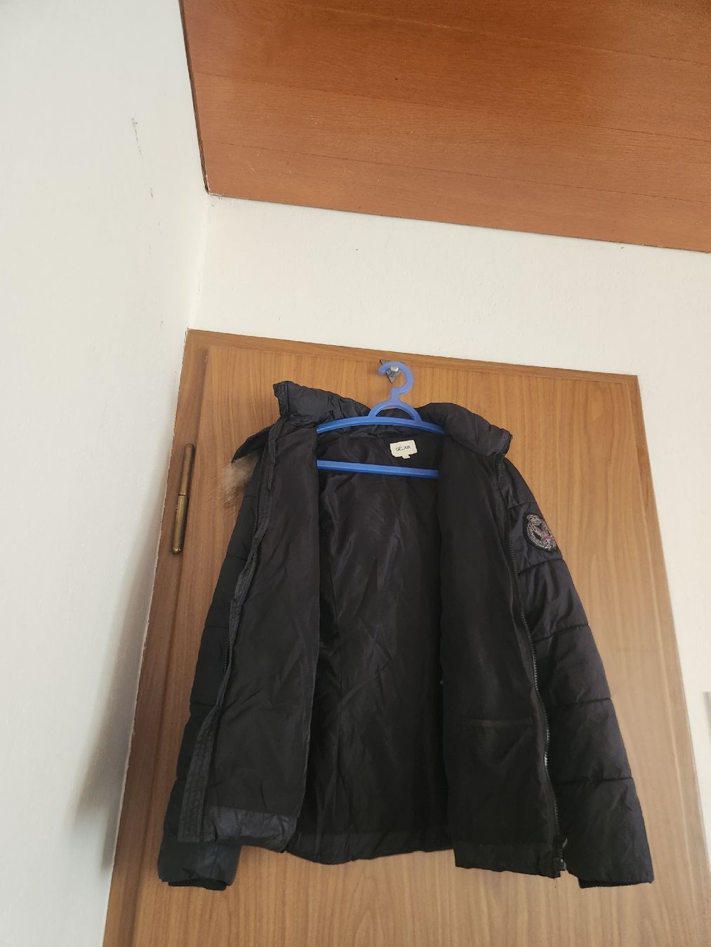 Cappotti: Doudoune BELAIR capuche fourrure T1  – Usato da Niedergösgen venduto da Eva2410 8