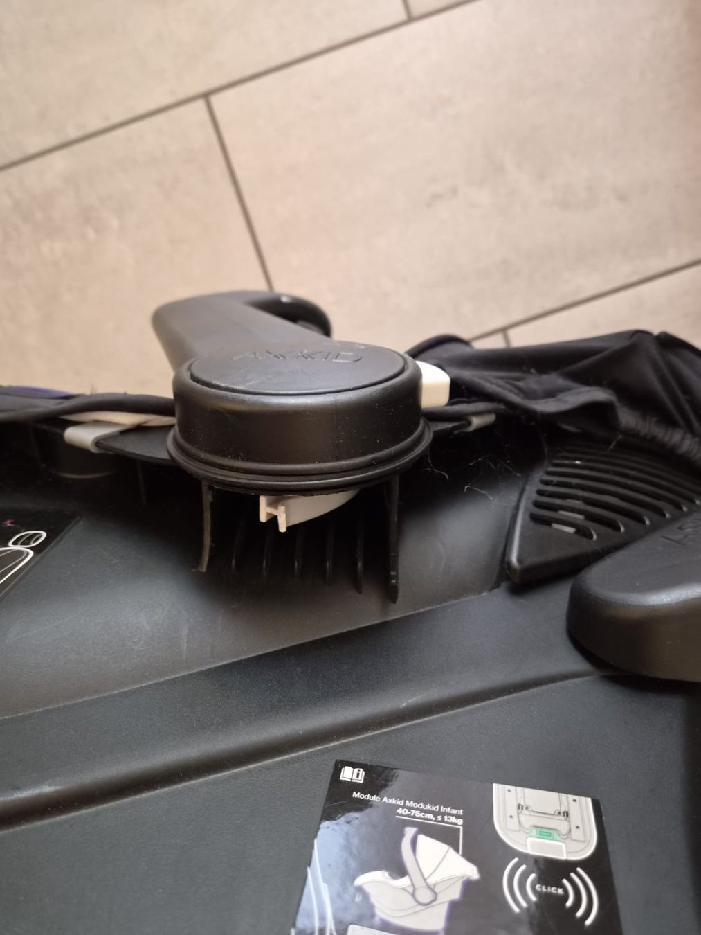 Seggiolini per auto: Autositz Baby – Usato da Zofingen venduto da sfu_hxj9 2