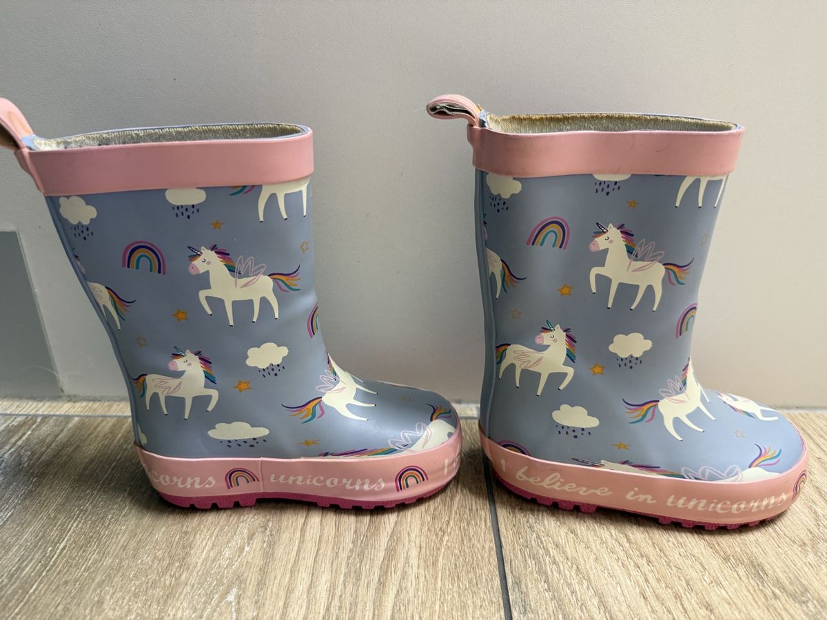 Schuhe für Mädchen: Regenstiefel Einhorn Größe 20🦄 – Gebraucht aus Miécourt von Dinedine9494 1