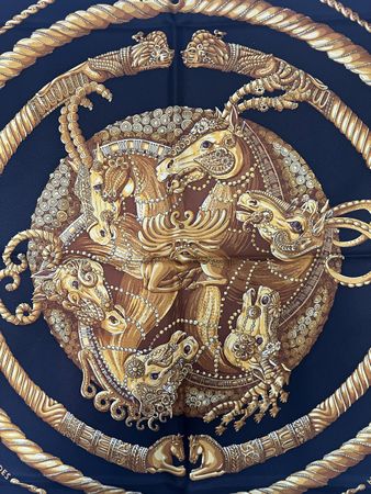 Foulard Hermès Ors Nomades Soie Femme Noir Doré