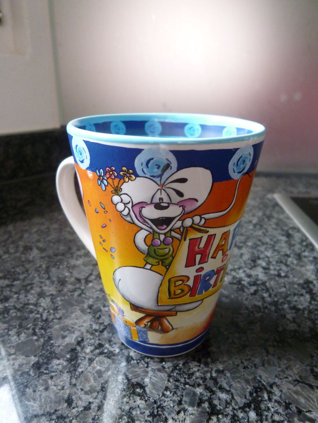 Tassen: DIDDL Kaffeetasse Tasse MUG  happy birthday – Gebraucht aus Dättlikon von Mamakuga