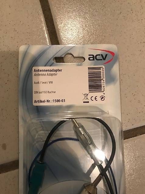 Radiocomunicazione: Antenneadapter DIN auf ISO Buchse – Usato da Frauenfeld venduto da Gangster02 1