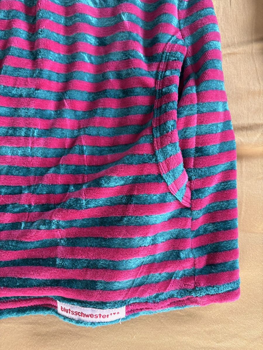 Blutsgeschwister Pulls & Sweat-shirts: Kaputzenjäckchen, S – D'occasion à Zürich par gucks 4