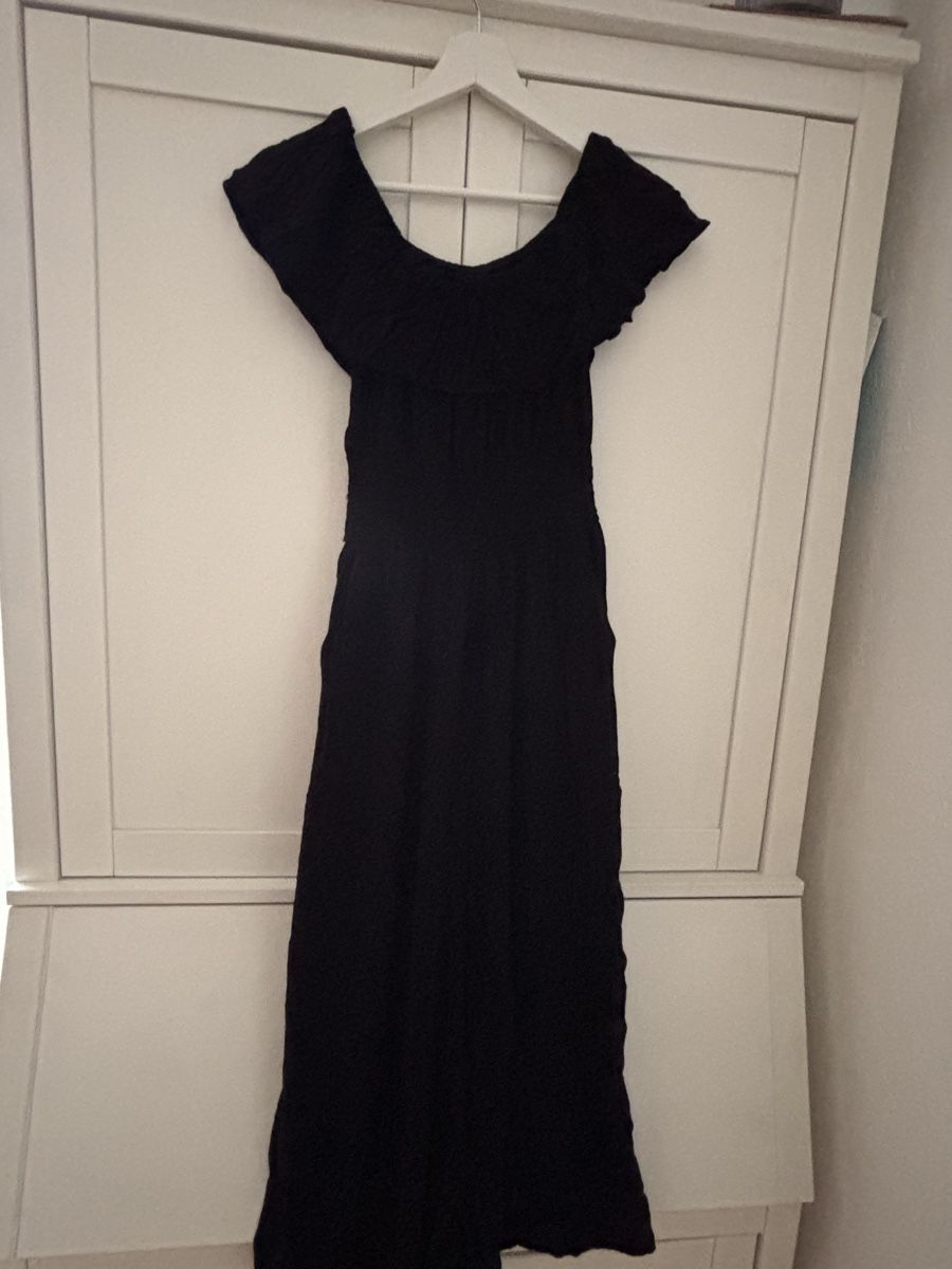 Tute: Jumpsuit schwarz schulterfrei Grösse 34 – Nuovo (secondo la descrizione) da Thun venduto da Schantschan