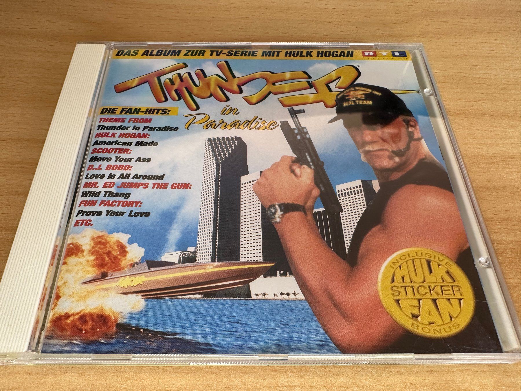 CD: Various – Thunder In Paradise – Usato da Rikon im Tösstal venduto da Alpenmutz