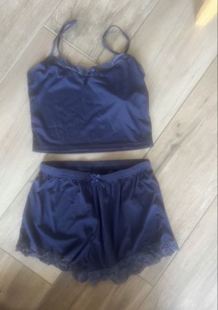 Top und Shorts ungetragen Grösse S