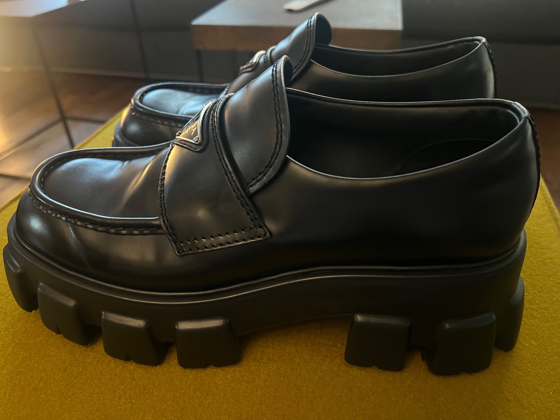 Prada Chaussures hommes: Prada Schuhe – D'occasion à Wetzikon ZH par lan_rqq6 2