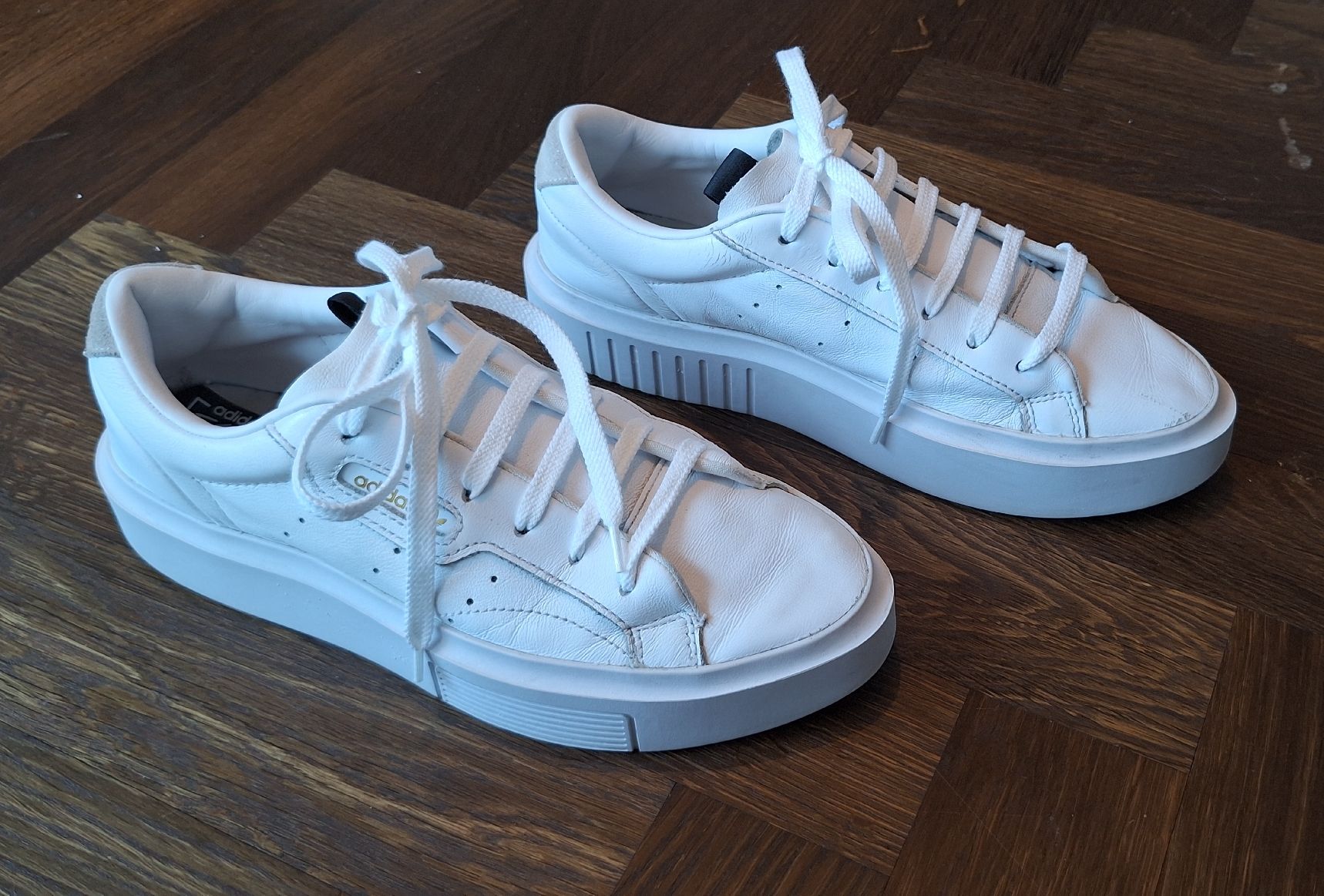 Adidas Scarpe da donna: Plateau Adidas Sneakers – Usato da Zürich venduto da Milas_closet 2