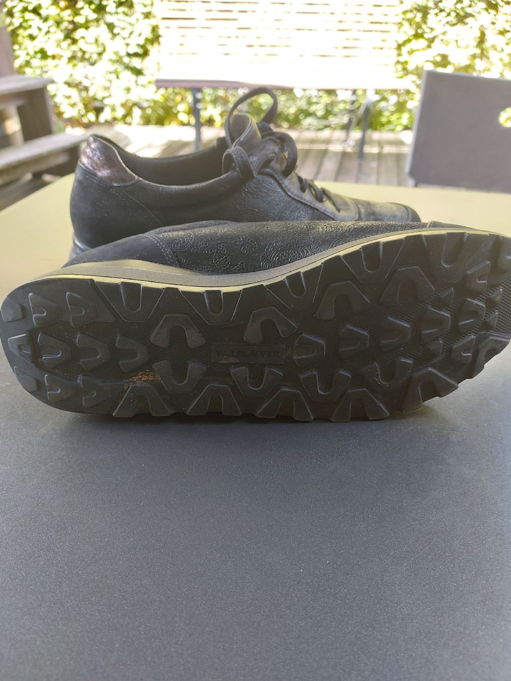 Damenschuhe: schwarze Halbschuhe – Gebraucht aus Sumiswald von FassBar 2