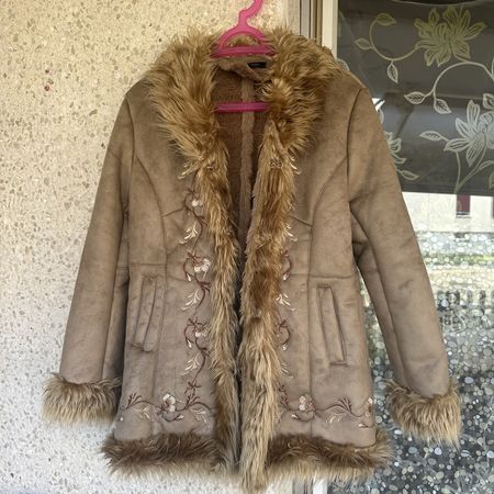 Manteau Afghan floral en fausse fourrure 