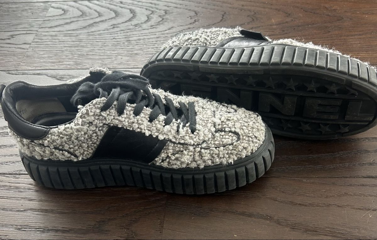 Kennel + Schmenger Scarpe da donna: Sneakers von Kennel & Schmenger, Grösse 39 – Usato da Appenzell venduto da ErMaBaGm 2