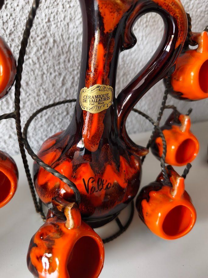 Caraffe: Vintage Set Keramik Fische Karaffe mit 8 Bechern Vallauris – Usato da Toffen venduto da Immo-Erben 1