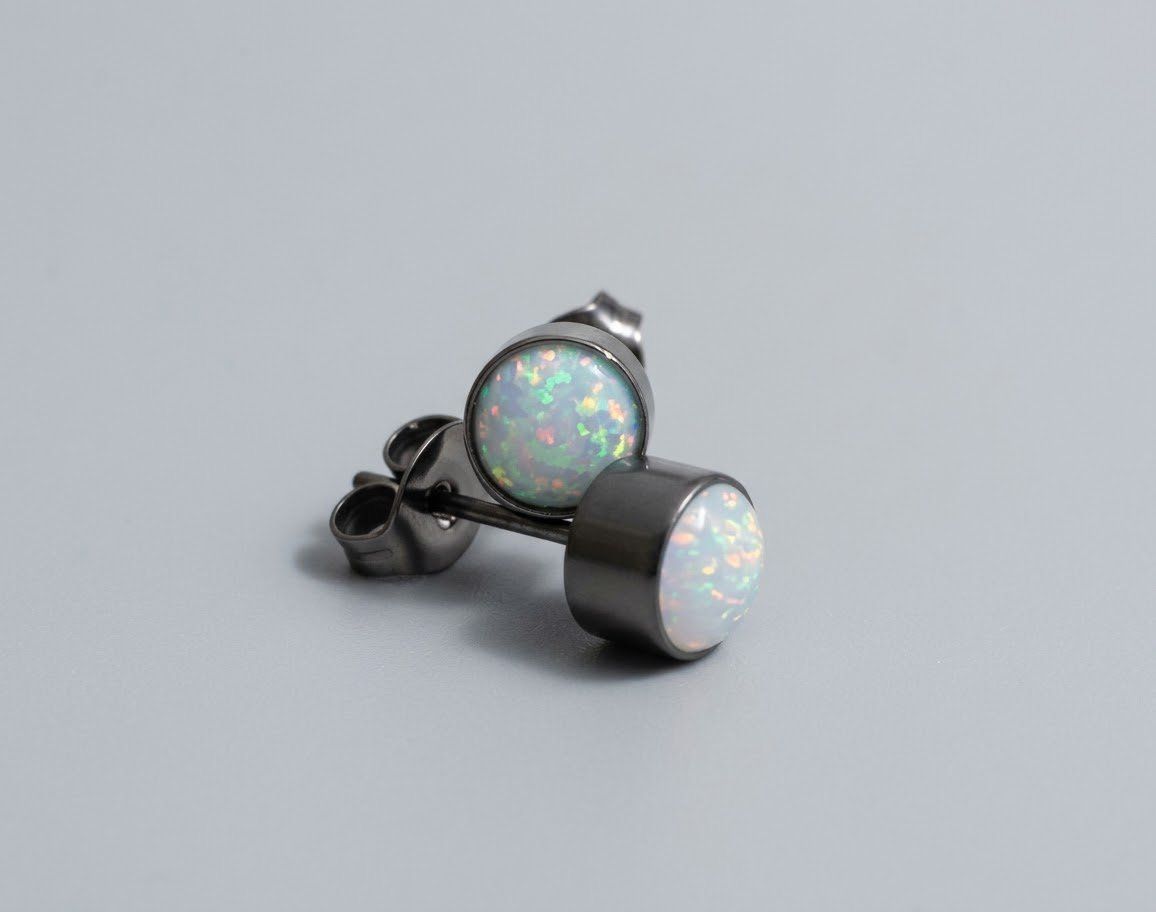 Orecchini pendenti & Orecchini a lobo: Ohrstecker aus Titanium mit Opal – Nuovo e nell'imballaggio originale da Matten b. Interlaken venduto da kero71 3