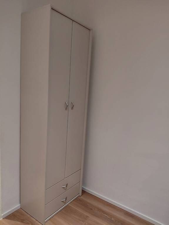 Armadi: Schrank – Usato da Binningen venduto da eli_rcf2