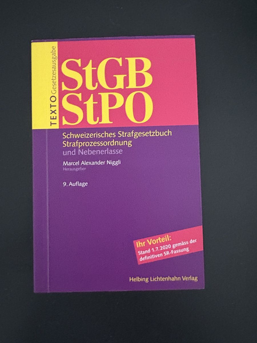 Bücher: StGB StPO – Gebraucht aus Bern von anni2213