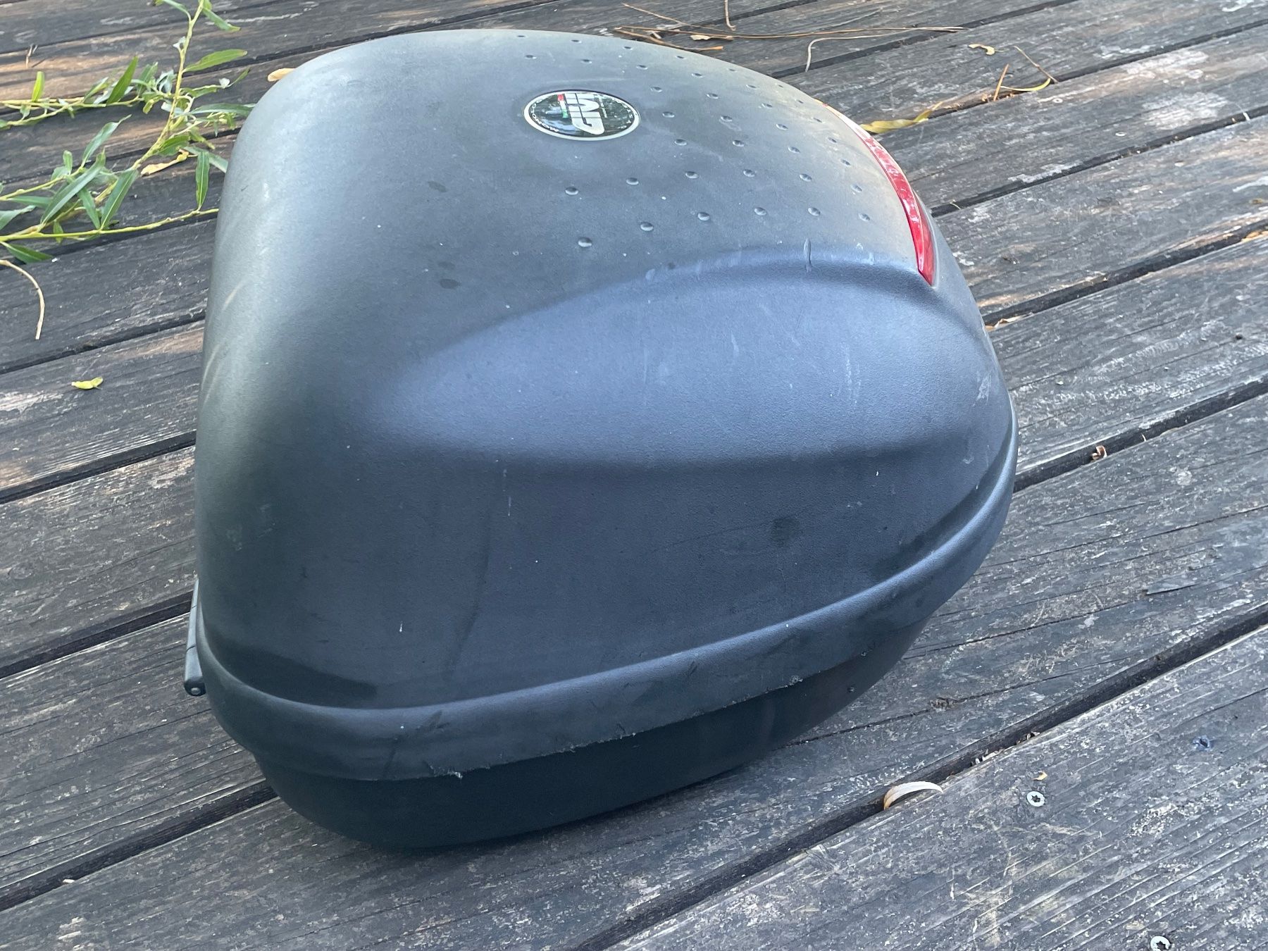 Givi Topcase: Givi Monolock Topcase – Usato da Gletterens venduto da XBHS7412 5