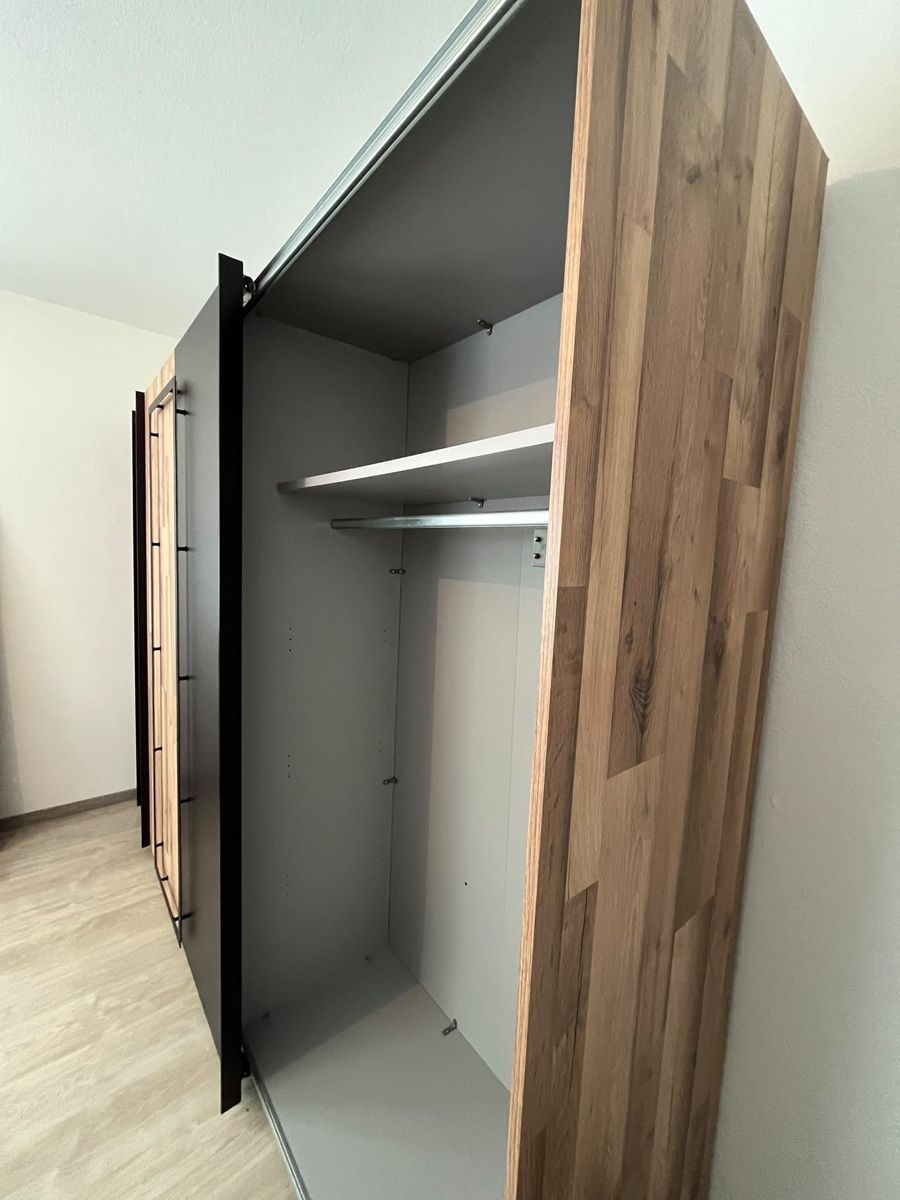 Lits: Vendo Armadio – D'occasion à Lostallo par nan_2cqk 1