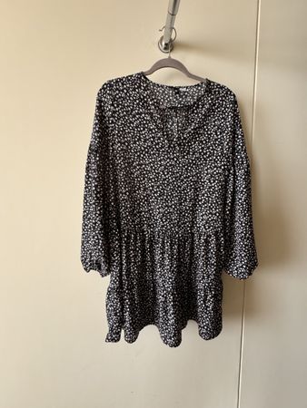 Dress H&M Divided floral print size S good condition