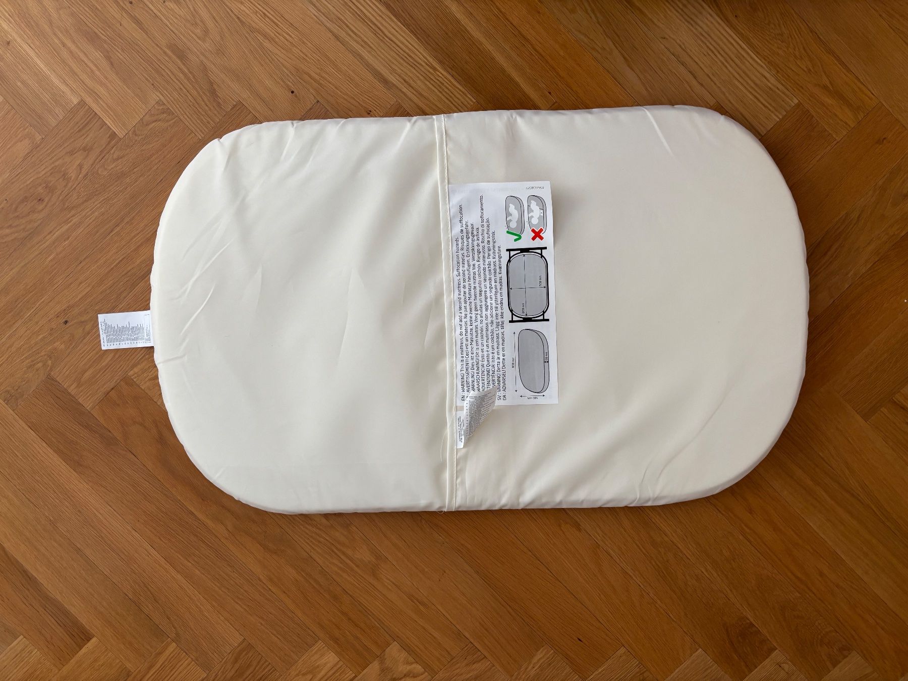 Maxi-Cosi Letti: Maxi Cosi Bassinet Iora Beistellbett Beyond Graphite & sheet – Usato da Zürich venduto da nao_pjh8 7