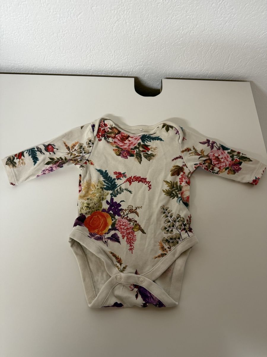 Biancheria intima: Wunderschöner Body 62/68 – Usato da Bettwiesen venduto da Maori6