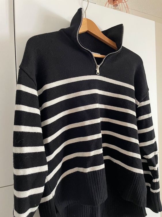 Pull marin Zara taille S noir et blanc Acheter sur Ricardo