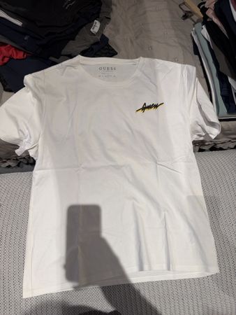 Guess T-Shirt Weiss  🏝️
