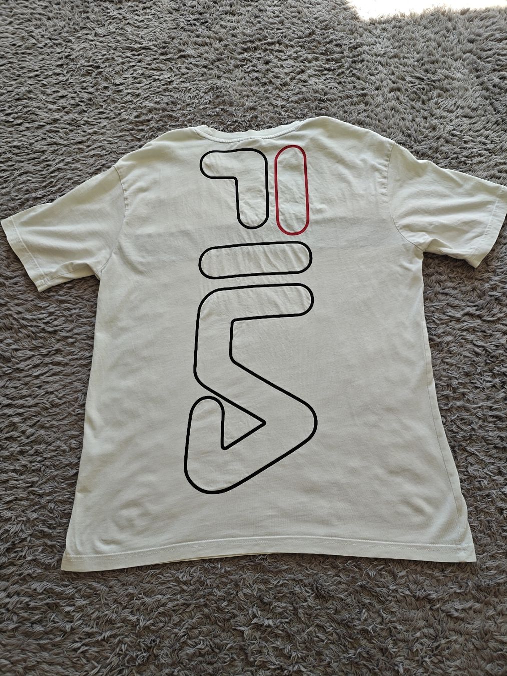 Fila T-shirt: Fila T Shirt – Usato da Pieterlen venduto da Saemelili 3