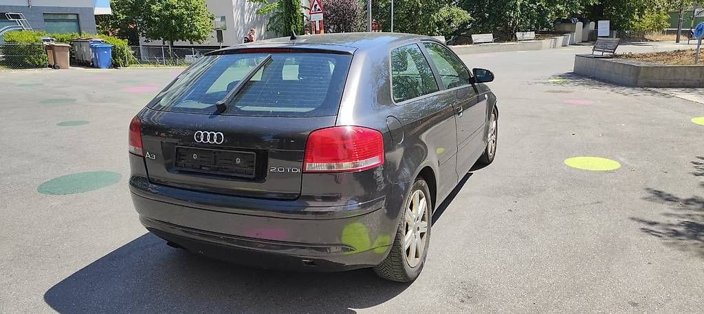 Audi Automobili: Audi A3 2.0 TDI endommagée  EXPORT OU PIÈCES – Usato da Lausanne venduto da ras_p9pj 2