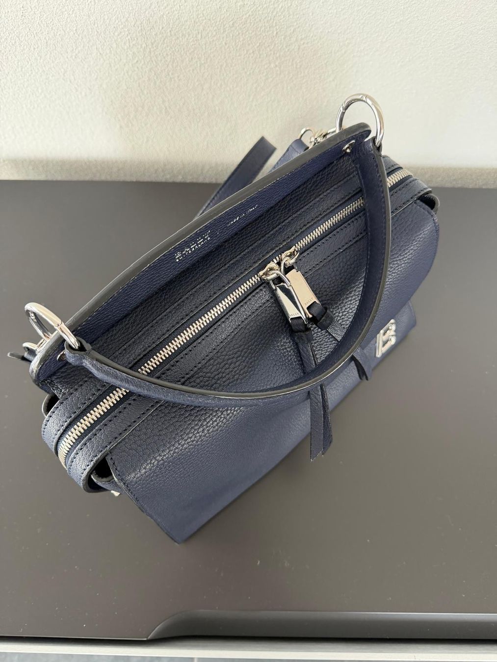 Bally Borse da donna: Bally Handtasche dunkelblau – Usato da Liestal venduto da KUBULI28 2