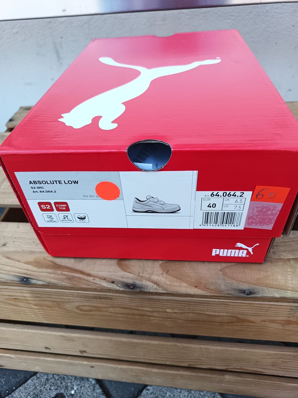 Puma Scarpe da uomo: Puma Sicherheitsschuhe S2 SRC 40 – Nuovo e nell'imballaggio originale da Oberegg venduto da A-Z.Handel.Loehrer 7